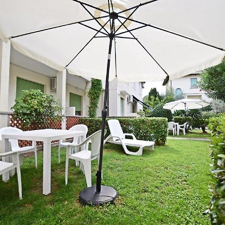 Residenza Canova Lignano Sabbiadoro Ngoại thất bức ảnh