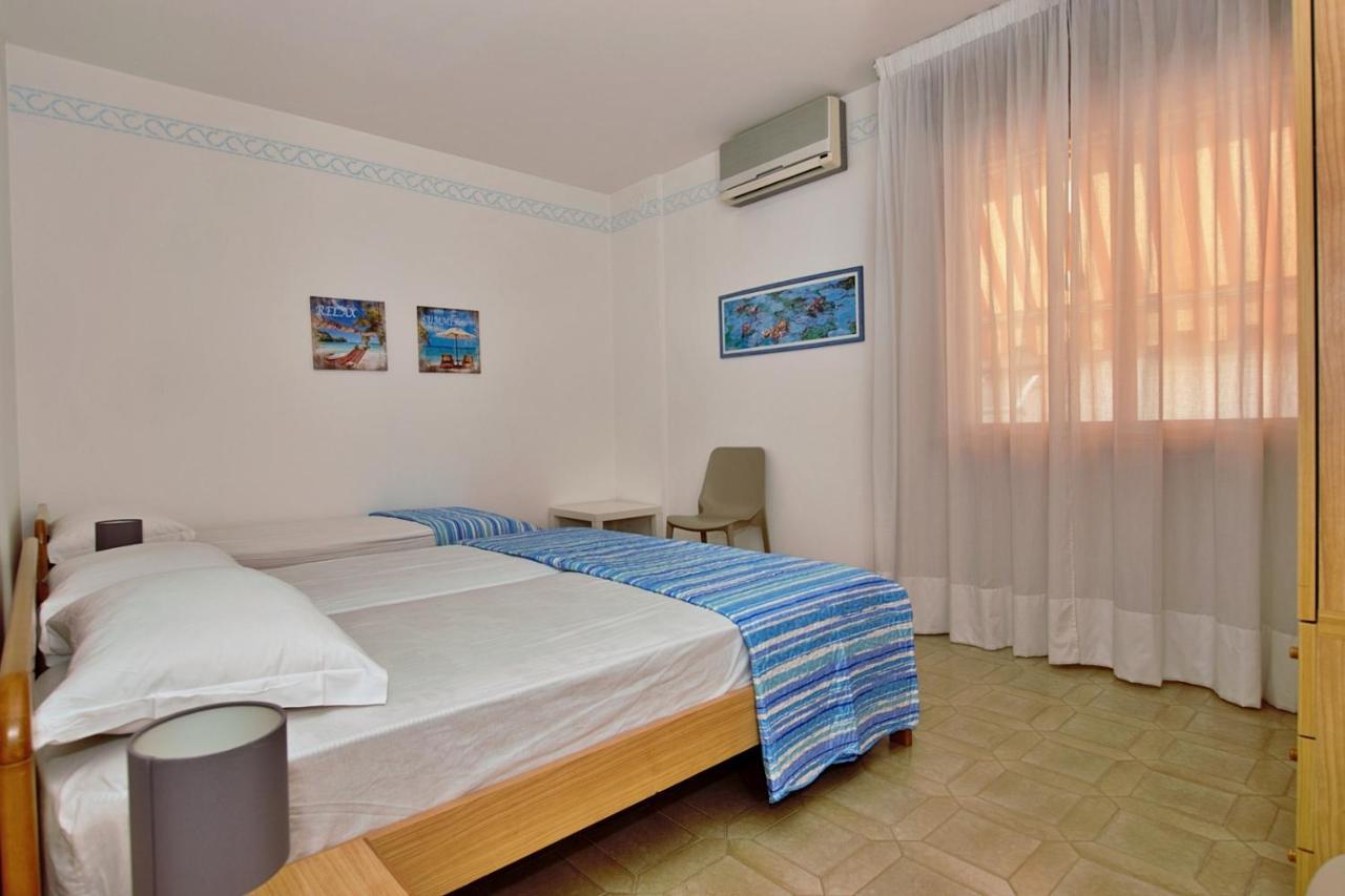 Residenza Canova Lignano Sabbiadoro Ngoại thất bức ảnh
