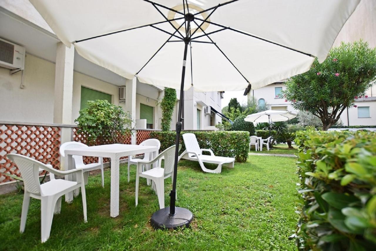 Residenza Canova Lignano Sabbiadoro Ngoại thất bức ảnh