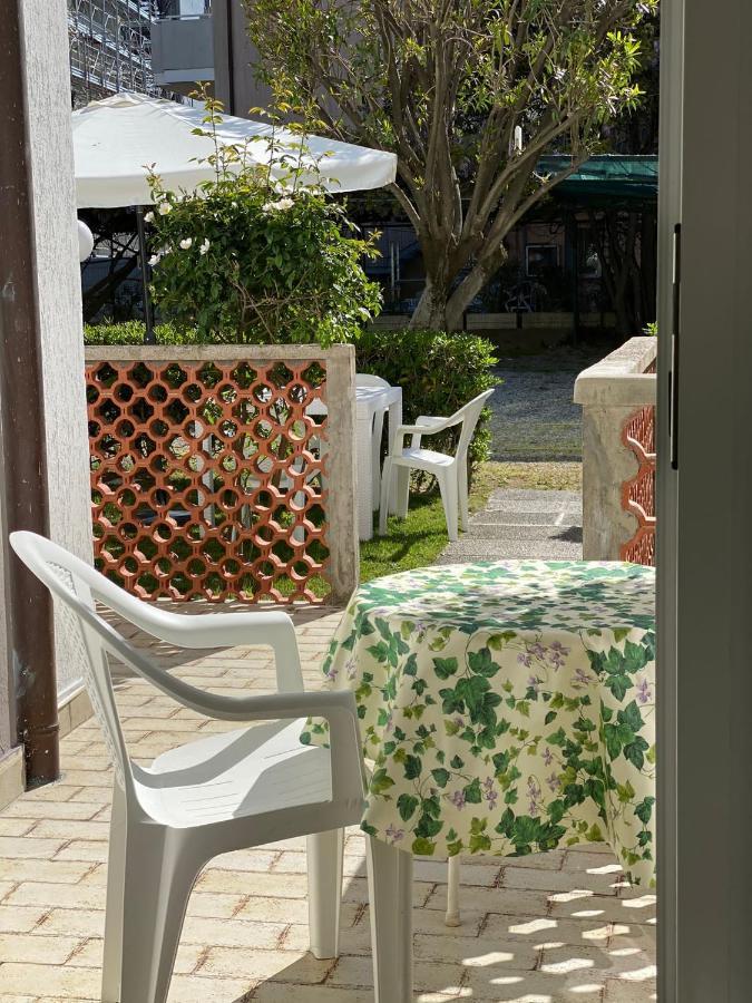 Residenza Canova Lignano Sabbiadoro Ngoại thất bức ảnh
