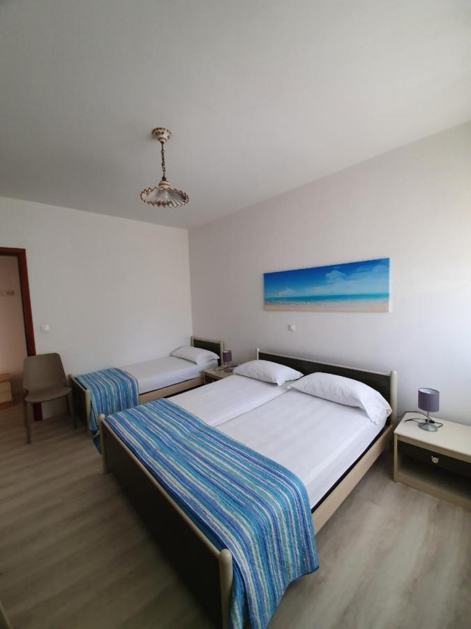 Residenza Canova Lignano Sabbiadoro Ngoại thất bức ảnh